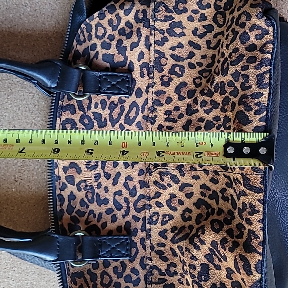 Leopard Print Purse by American Leather Co Austin - Picture 11 of 11